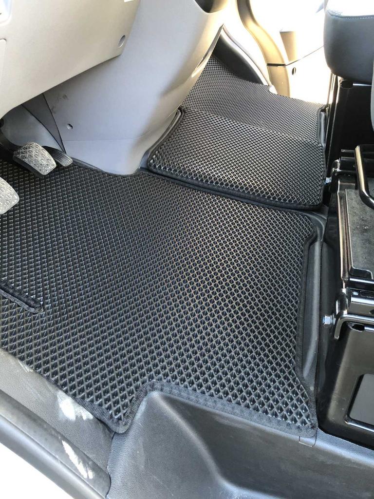 

Килимки EVA (чорні) для Hyundai H350