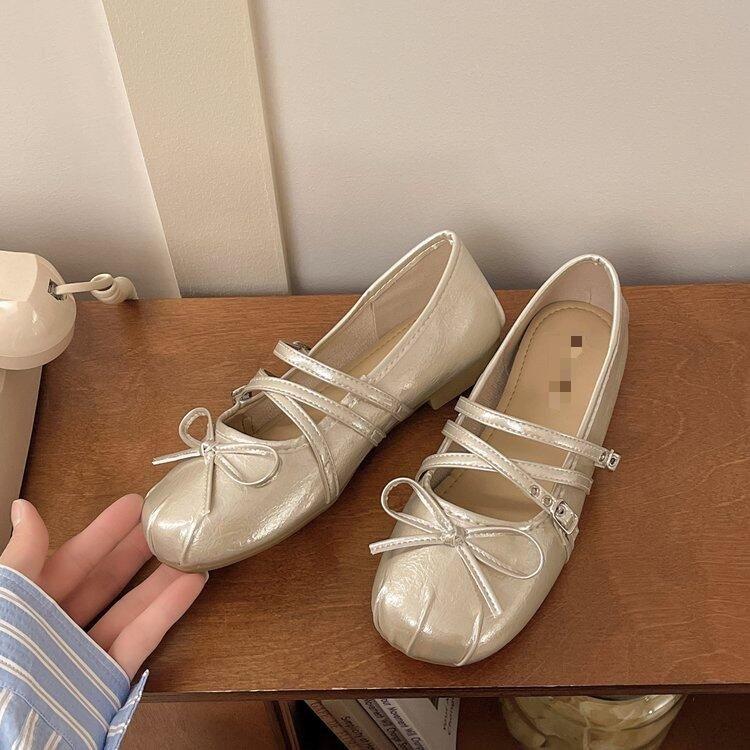Streetwear Silver Women Mary Jane Flat Shoes Double Strap Buckle Internal Elevation Shoes Ladies Comfort Daily Walking Loafers