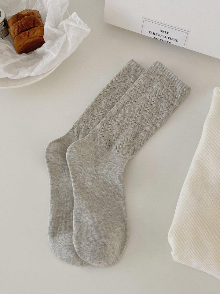 Trendige Frühling & Herbst Ajour-Netz Mid-Calf Slouch Socken - Retro-Stil, Schlank machend, Unifarben.