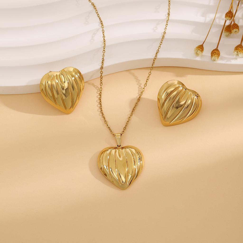 European and American Exquisite Irregular Luxury Creative Polygon Geometric Leaf Texture Flower Love Earrings Necklace Set