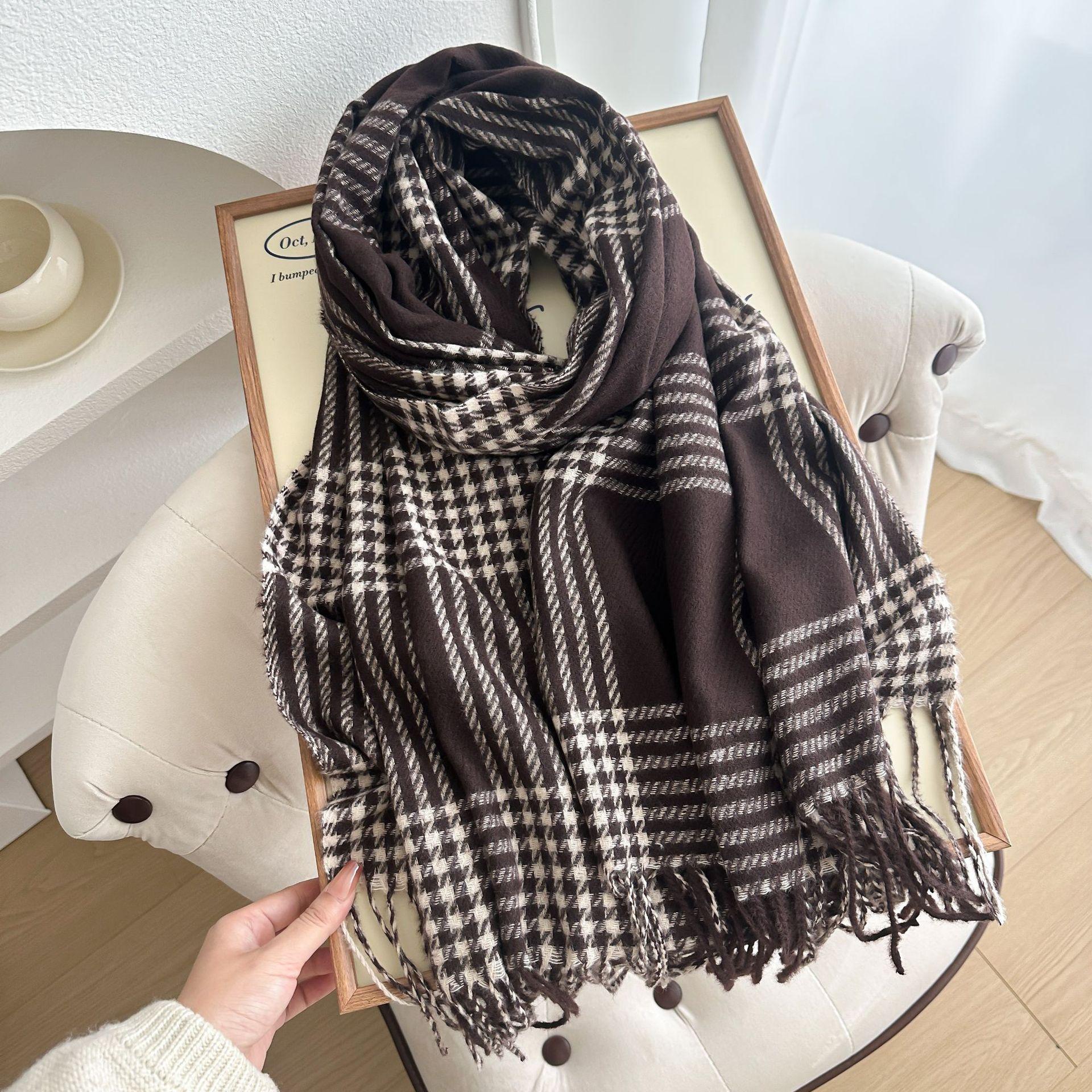 

Retro Autumn and Winter British Scarf Women s High End Plaid Thickened Warm Scarf Couple Student Shawl Windproof 66-180cm