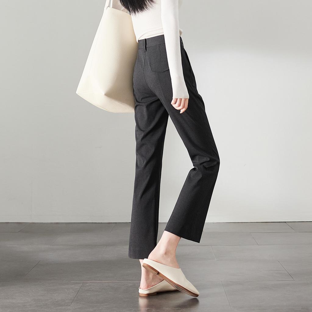 Minimalist Commuting Striped Flared Pants for Women