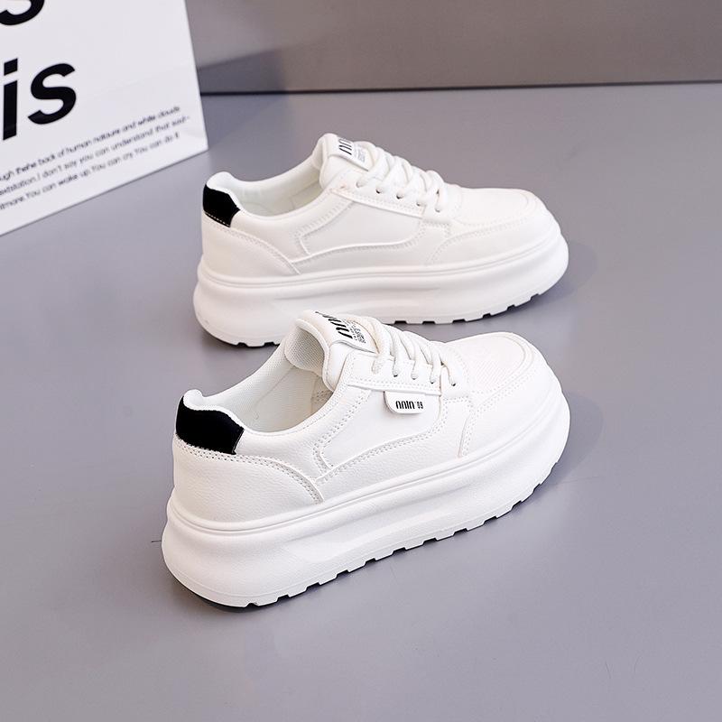 

Stepping on shit feels popular little white shoes women s spring 2025 new versatile casual shoes platform sports board shoes KT-261 35