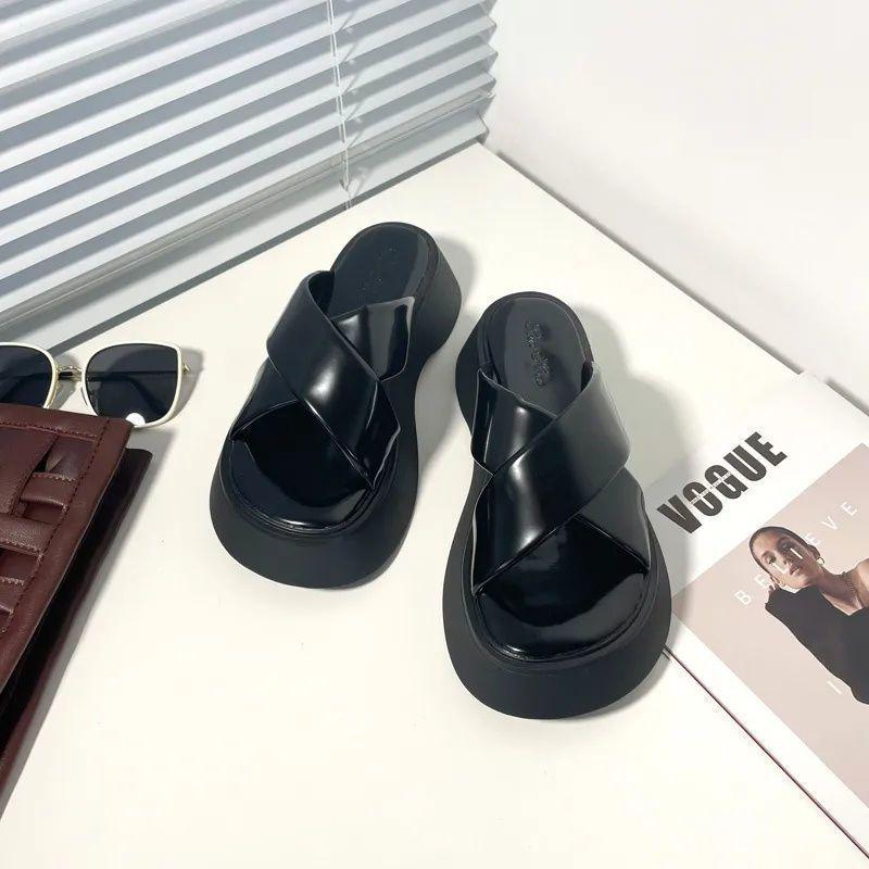 

Интернет знаменитости сандалии тапочки женская летняя одежда 2025 новые удобные модные туфли на платформе с большой головкой пляжная обувь 35 чёрный