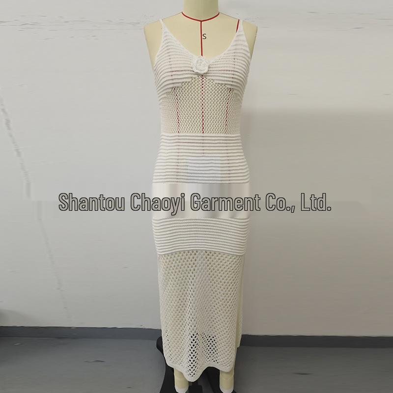 3D Häkel Maxikleid mit hohem Schlitz, Spaghetti-Trägern und Cut-Outs