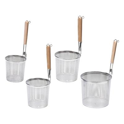 Pasta Noodle Strainer Noodle Strainer Skimmer Kitchen Mesh Strainer with Wood Handle for Noodles Draining Chips