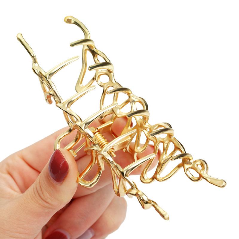 Large Metal Hair Claw Clip Irregular Hairpins Punk Style Hair Claws Barrettes Women Vintage Jaw Clips Hair Accessories