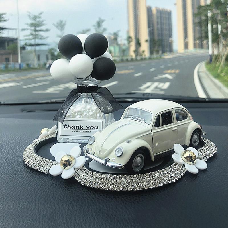 Automobile Perfume Table Accents: Cute Aromatherapy Car Interior Ornamentation