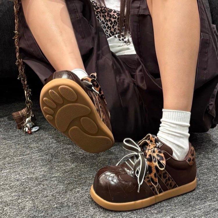 2025 autumn new single shoes flat Forrest Gump sneakers women's versatile heightening board shoes retro leopard print puff shoes