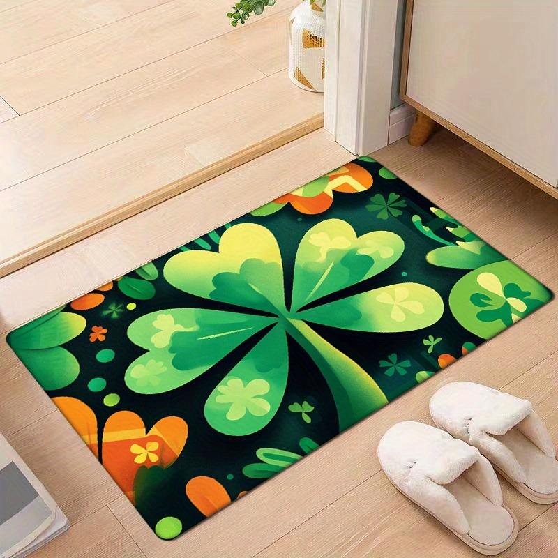 Open, four-leaf clover pattern soft, warm and non-slip floor mat