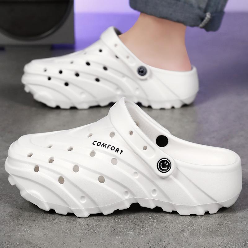 Men's Shoes New Summer Hole Shoes Women's Men's Sandals Lightweight Wear-resistant Platform Shoes Outdoor Wading Slippers