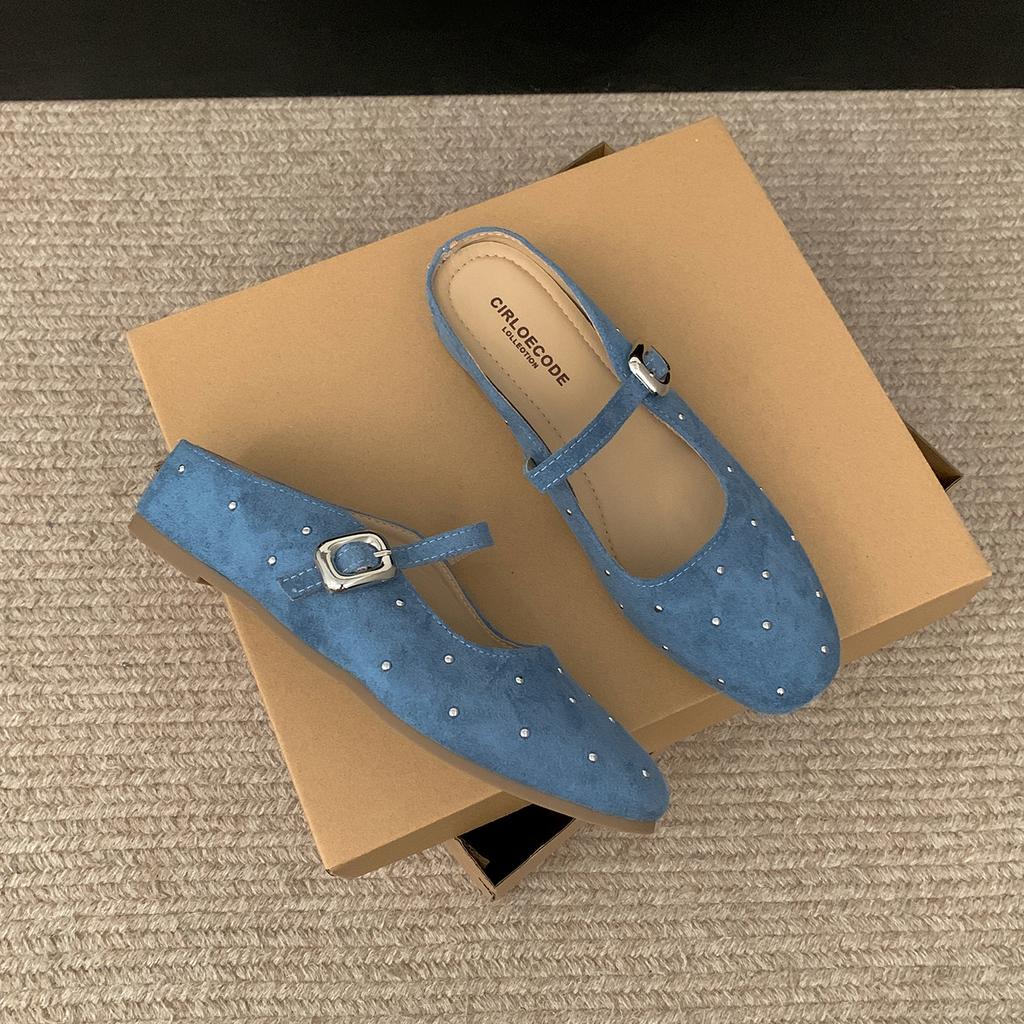 Popular white retro flat bottom inner heightening Baotou drag women 2025 new summer wear with skirt French sandals