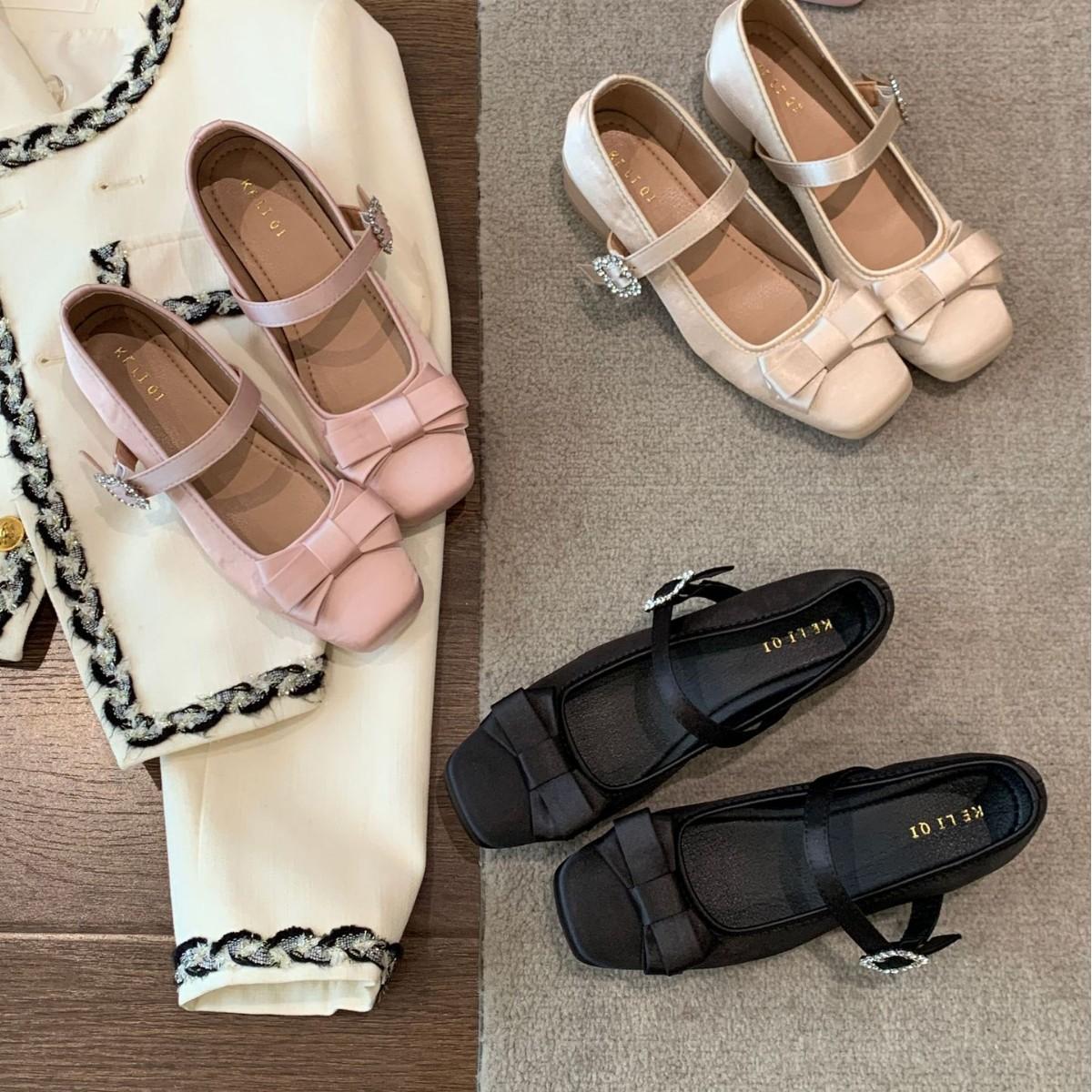 

Весна 2025 новые туфли Мэри Джейн с квадратным носком и бантом из сатина, на толстом каблуке, с открытым вырезом, универсальные, вечерние женские туфли для офиса 39 шампанского