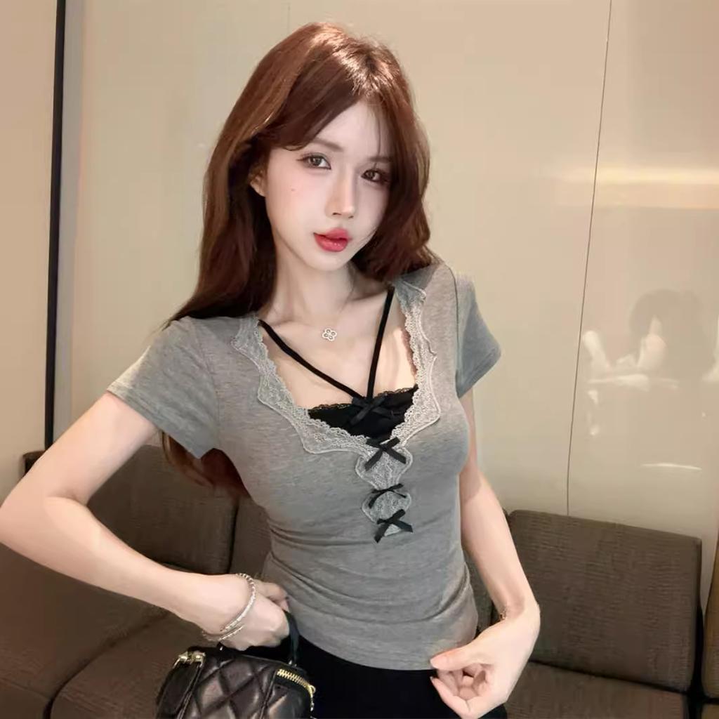 Sweet Spice Girl Fake Two Pieces Lace Neck Short Sleeve T-Shirt Women's Summer Pure Desire Square Neck Short Top Chic and Beautiful