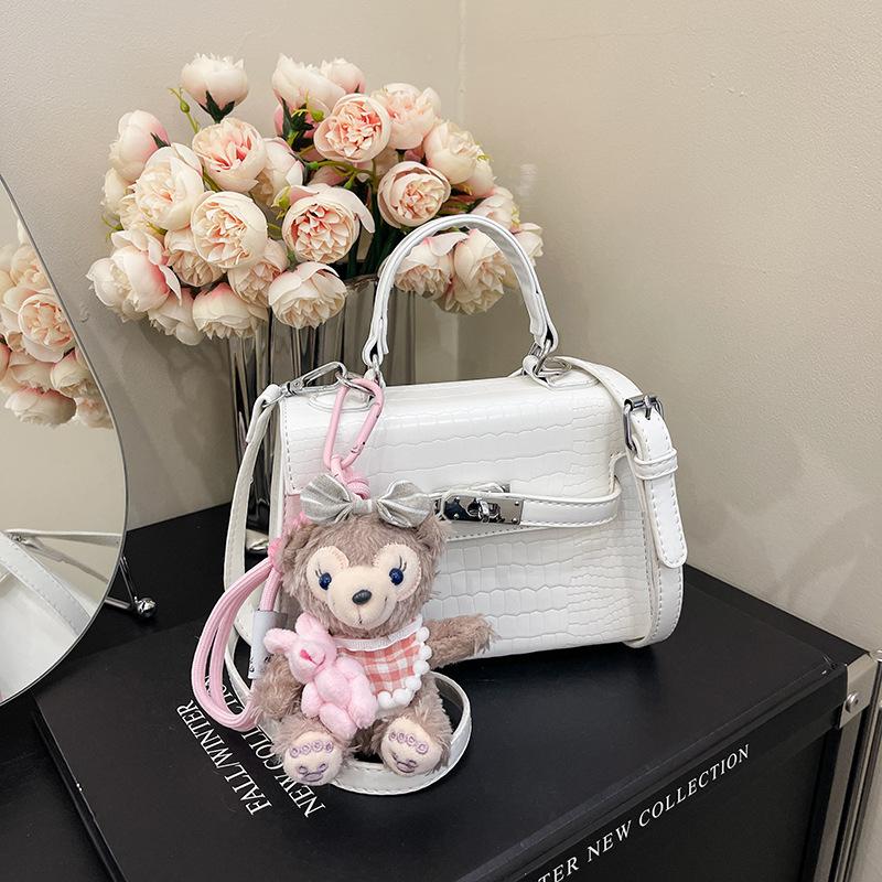 French Niche Texture Hand Bag 2025 New Women's Bag Fashionable Simple Messenger Bag Popular Casual Small Square Bag