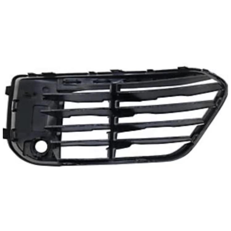 Grill Dolnego Zderzaka Przedniego BMW X1 F48 - Nr części 51117453987 i 51117453988
