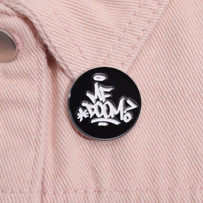 Doom Eyecatching Mf Letter Brooch In Durable Alloy For Unisex Hip Hop And Fashion Punk