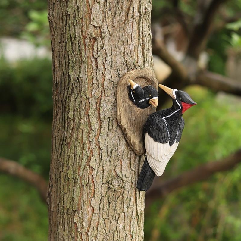 Woodpecke Sculpture Outdoor Bird Statue Resin Hanging Bird Figurines Outdoor Trees Huggers Decors for Lawn Ornament