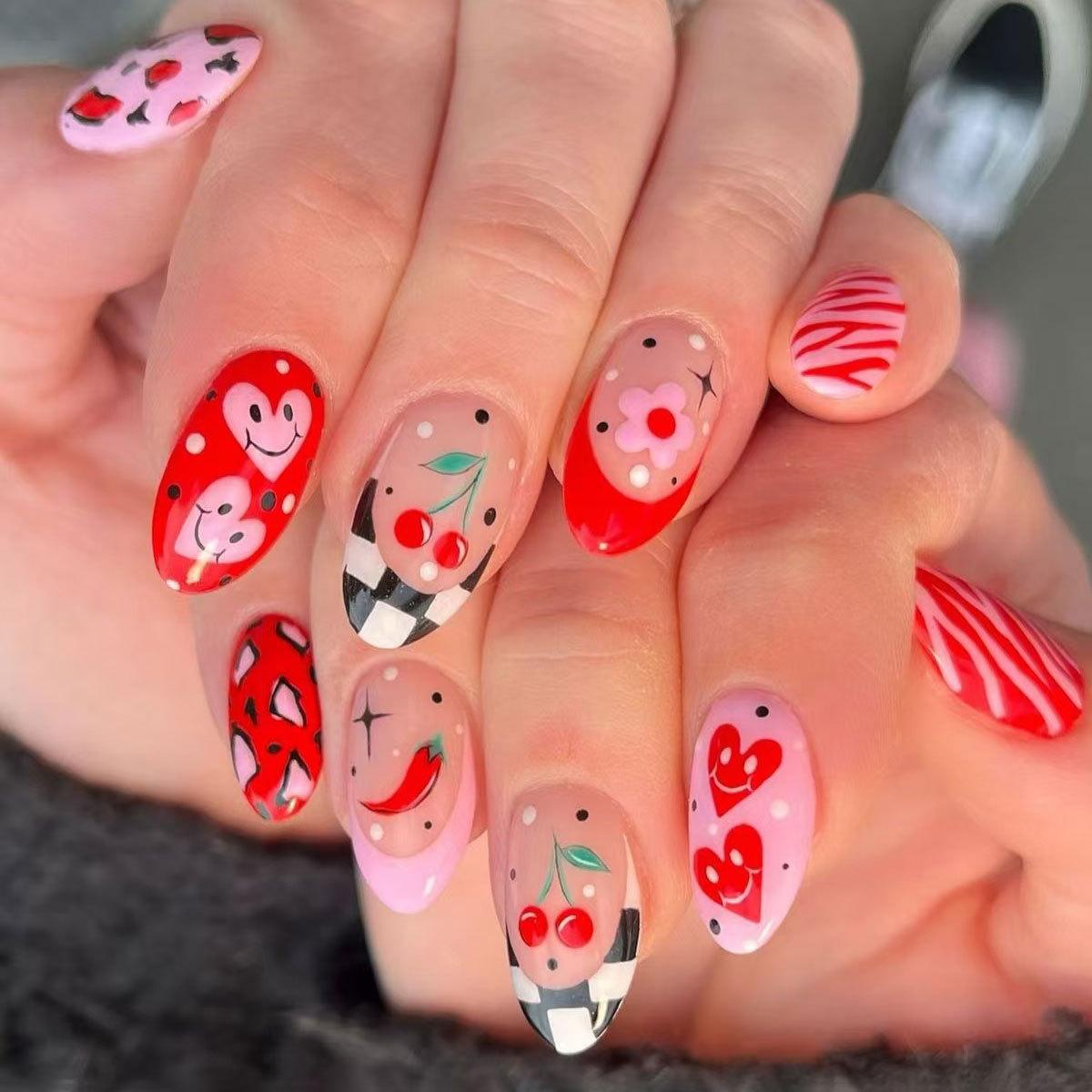 

24 ШТ. Мигдалеподібні Накладні Нігті Червоні Розмиті Губи Полуничні День Святого Валентина Преміум Натискні Нігті Французький Стиль Знімна Манікюр