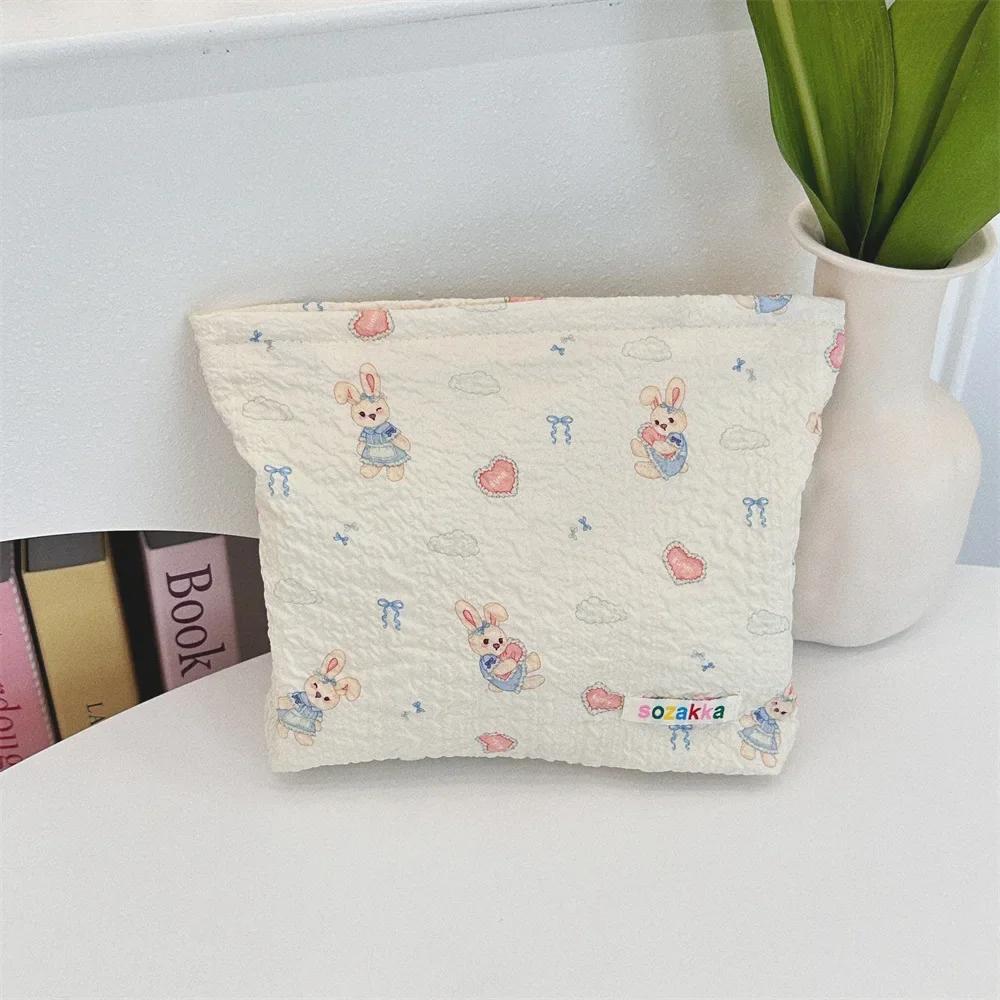 Large Capacity Cosmetics Storage Bag Travel Organizer women Cute Bear Printed Makeup Bags Fashion Cosmetic Bag Women Clutch Bag