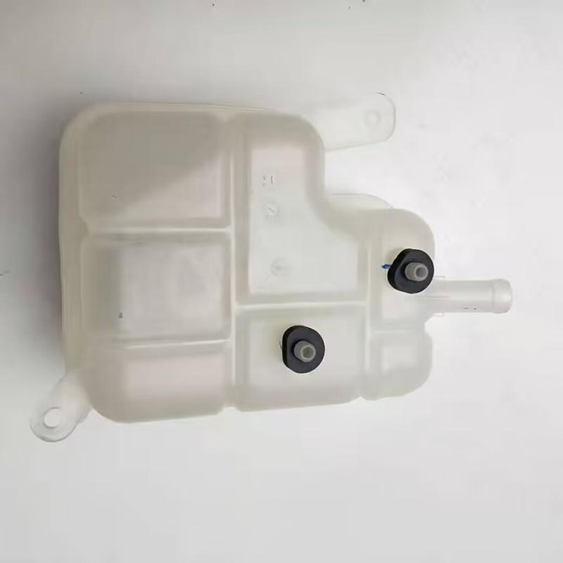1pcs Coolant reservoir tank with cap For Chinese CHANGAN CS55 1.5 Engine SUV Auto car motor parts