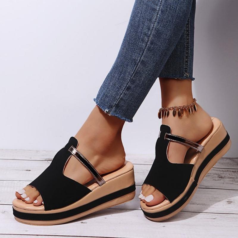 Summer New Casual Slope Heel Slippers Women's Foreign Trade Large Size Outer Wear Thick Bottom European and American Women One-word Cool Slippers