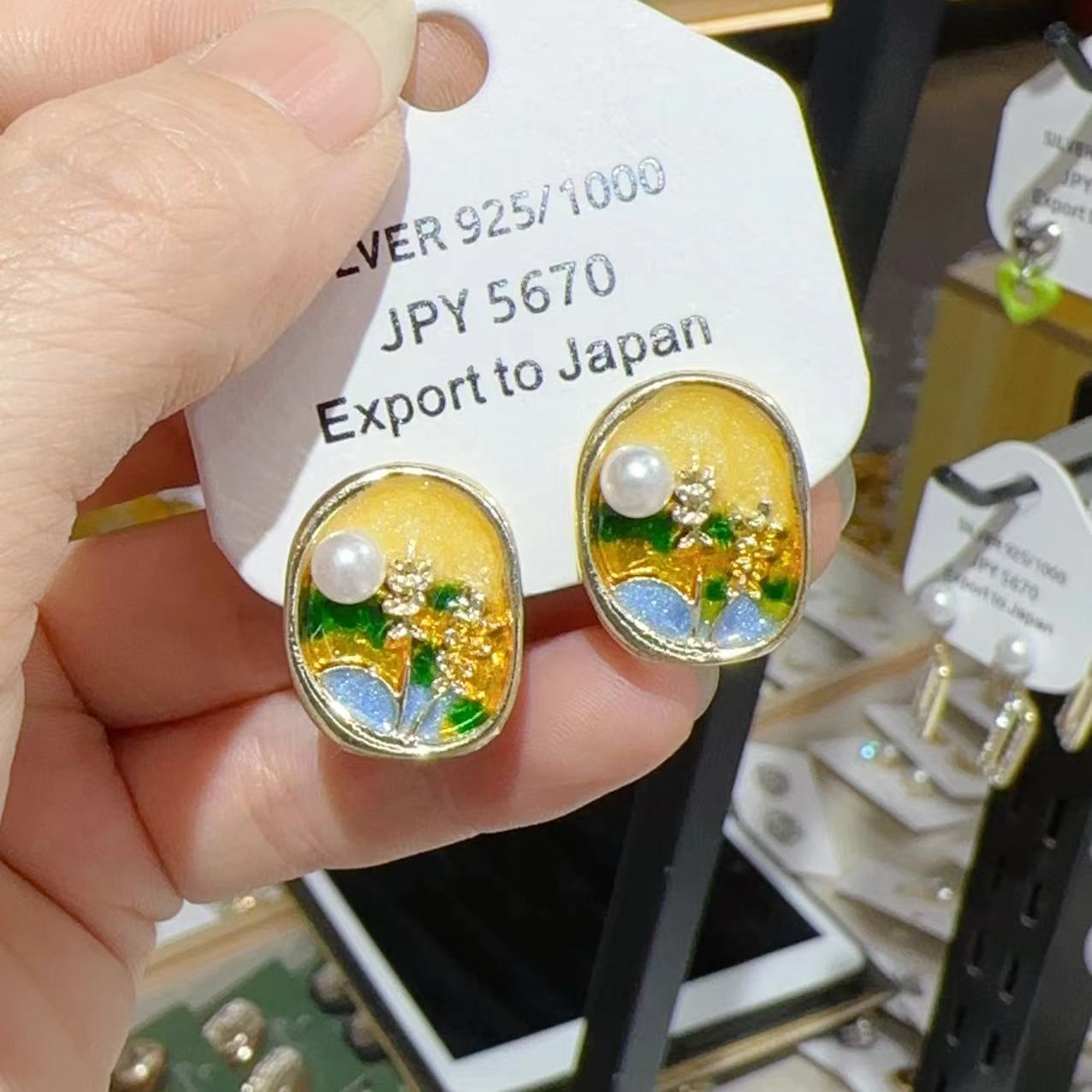 

Винтажные красочные серьги-гвоздики в виде масляной бабочки с цветком для женщин, роскошные блестящие круглые серьги с кристаллами, ювелирные подарки