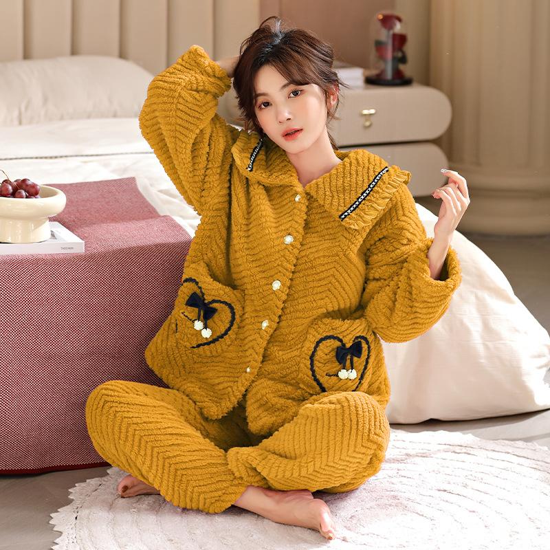 Pajama Women's Autumn/Winter Coral Velvet Set New Women's Flannel and Fleece Thickened Warm Home Wear