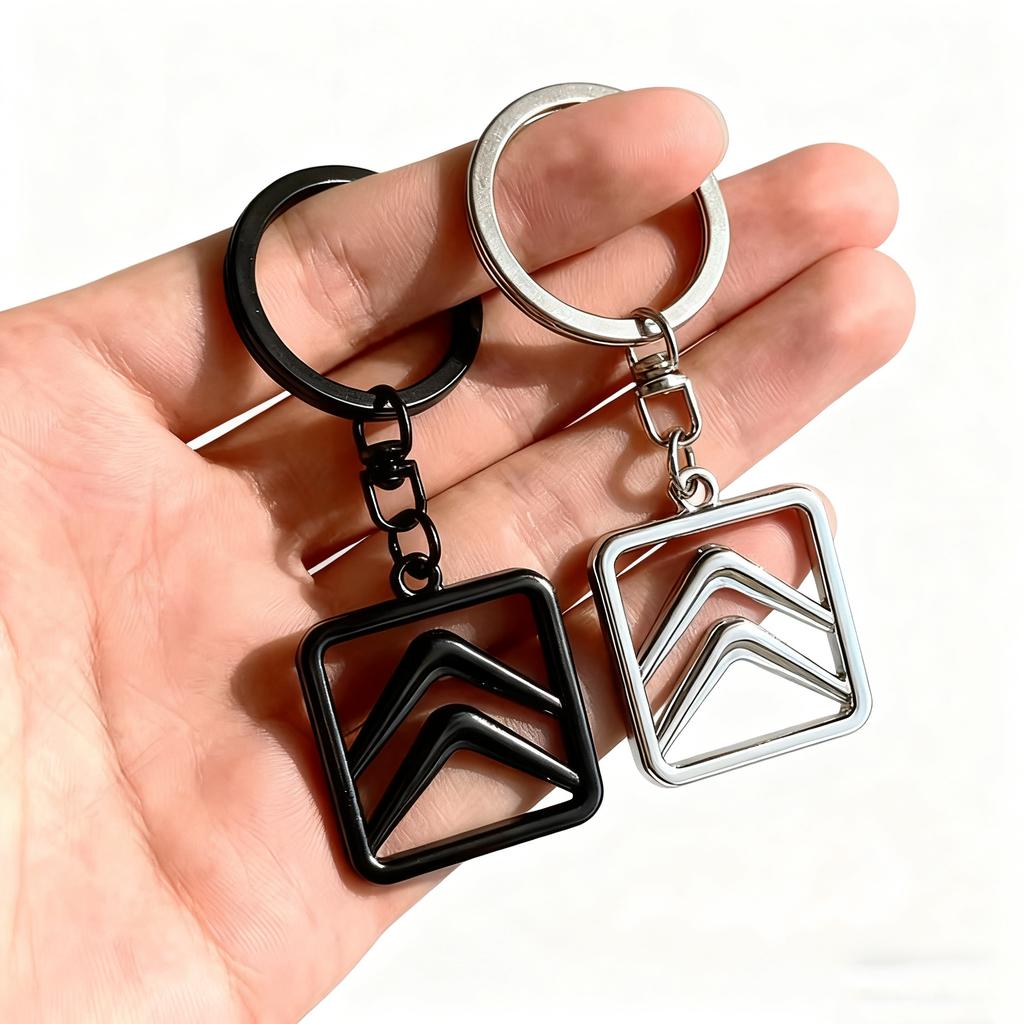 Metal Car Logo Keychain Key Holder For Citroen C1 C2 C4 Grand Picasso C4L C5 VTS C-ELYSEE Berlingo C3 Aircross Keyring Pendant