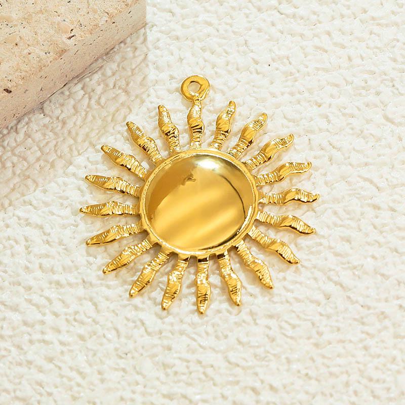 18K Gold Plated Sun Heart Pendant Necklace & Bracelet in Stainless Steel