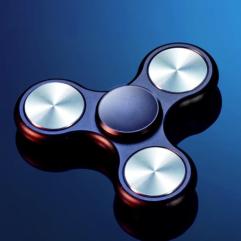 Alüminyum Alaşımlı Üç Kanatlı Fidget Spinner Metal Stres Giderici Anksiyete Önleyici El Oyuncağı Taşınabilir Dayanıklı Yetişkin Hediyesi Rahatlama Aracı