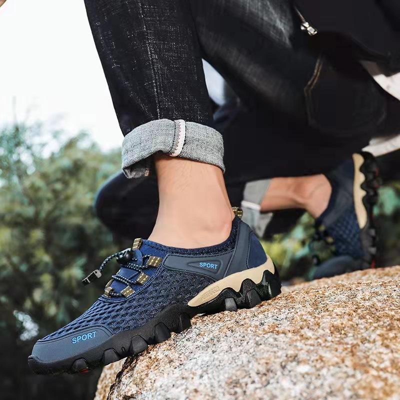 Wading shoes summer new men's breathable and comfortable outdoor mesh shoes casual sports shoes men's shoes