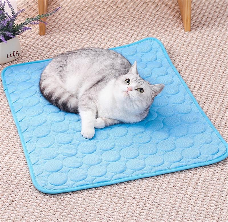 Self Cooling Mat Bed Pet Dog Cat Heat Relief Non-Toxic Summer Bed Pad XS S M L XL XXL Pets Accessories GZW