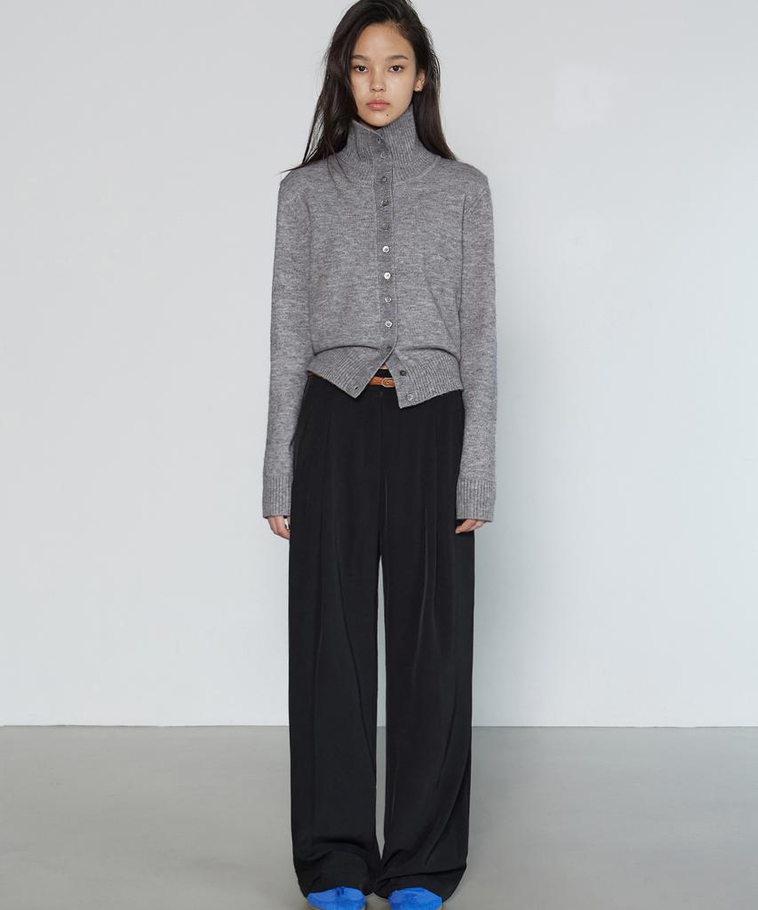 Michikoleondeonkosino Two-Pin Tuck Wide Slacks Black