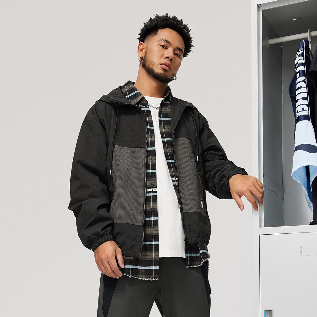 Li Ning Badfive Seria Koszykarska Wiatrówka z Kapturem Męska Odzież Wierzchnia Czarna AFDU211-1