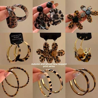 Silver Needle Resin Leather Leopard Print Geometric Round Flower Earrings Autumn and Winter Stud Earrings Niche High-end Earrings Women