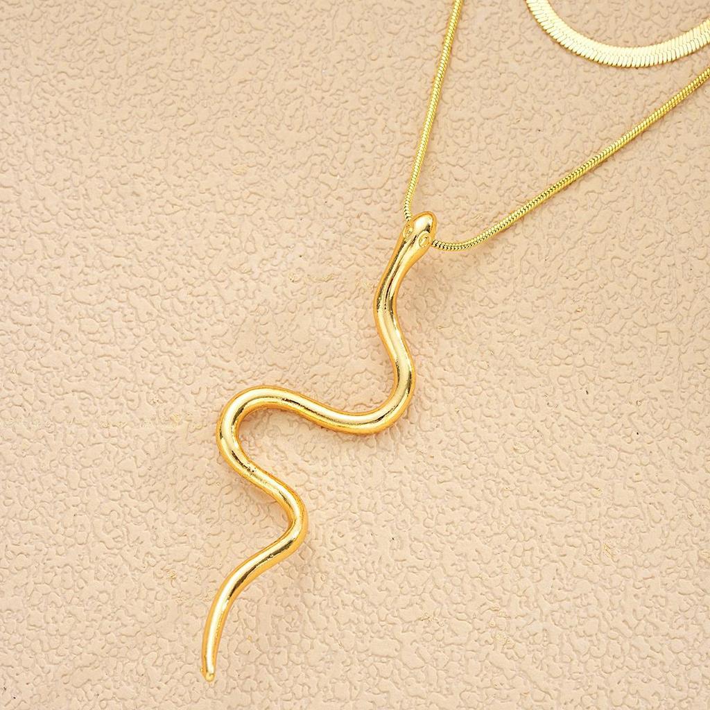 Stainless Steel Animal Pendant Retro-style Necklace, Personalized Minimalist Snake-shaped Pendant Snake Bone Chain Necklace