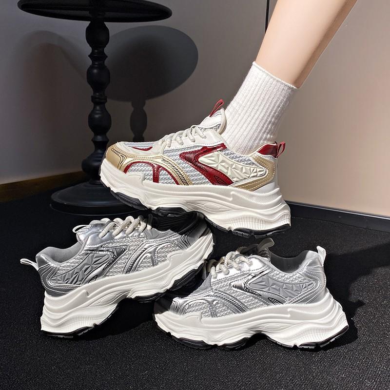 Internet Celebrity Super Fire Thick-soled Retro Gump Training Shoes Women's, New Summer Heightening Lightweight Casual Board Shoes