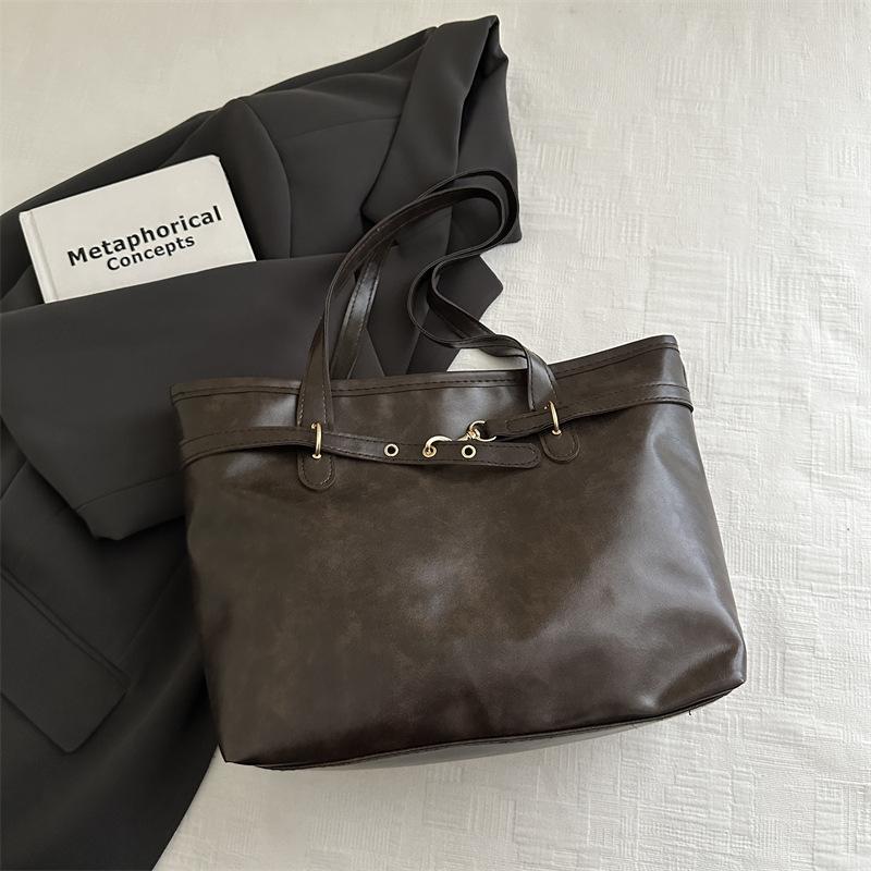 

Fashion autumn new design pu fabric shoulder bag new women s bag trend versatile simple bag