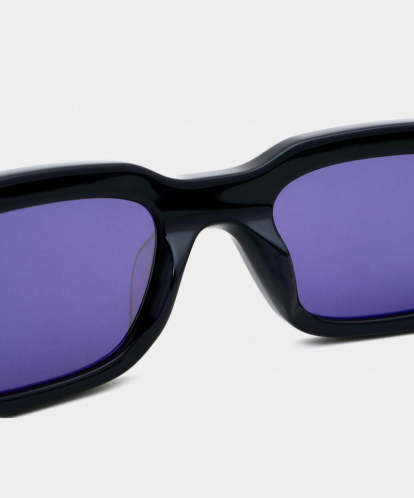 Akilla Zed 1925 01 01 Black (Black)