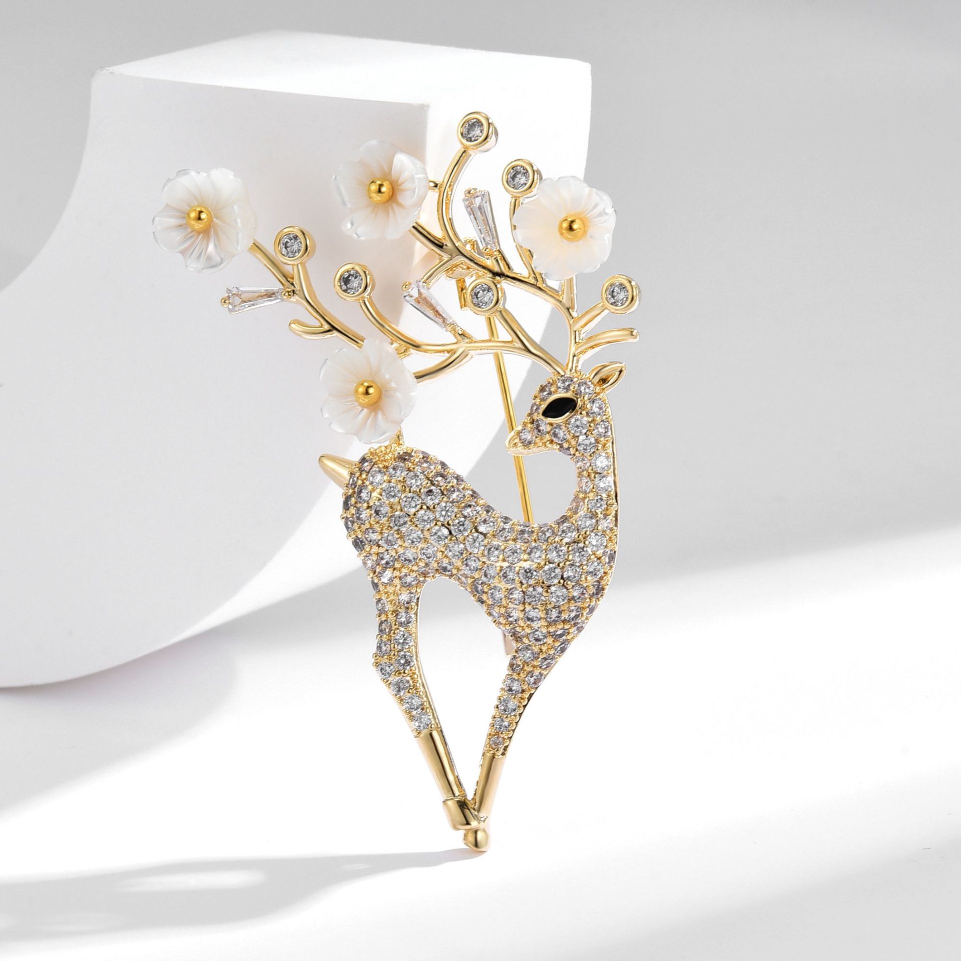 

Броши для пожилых людей, брошь в виде цветка, листа, булавки для женщин, костюм, подвеска, модные броши, ювелирные изделия золотой