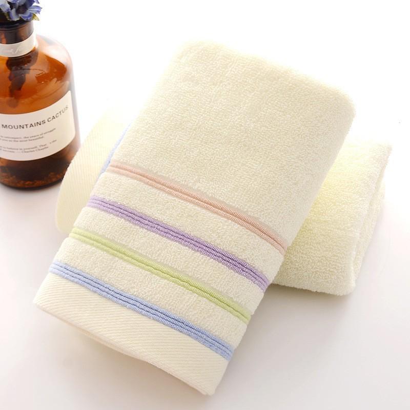 Absorbent Thickened Pure Cotton Bath Towel with Embroidered Souvenir Design