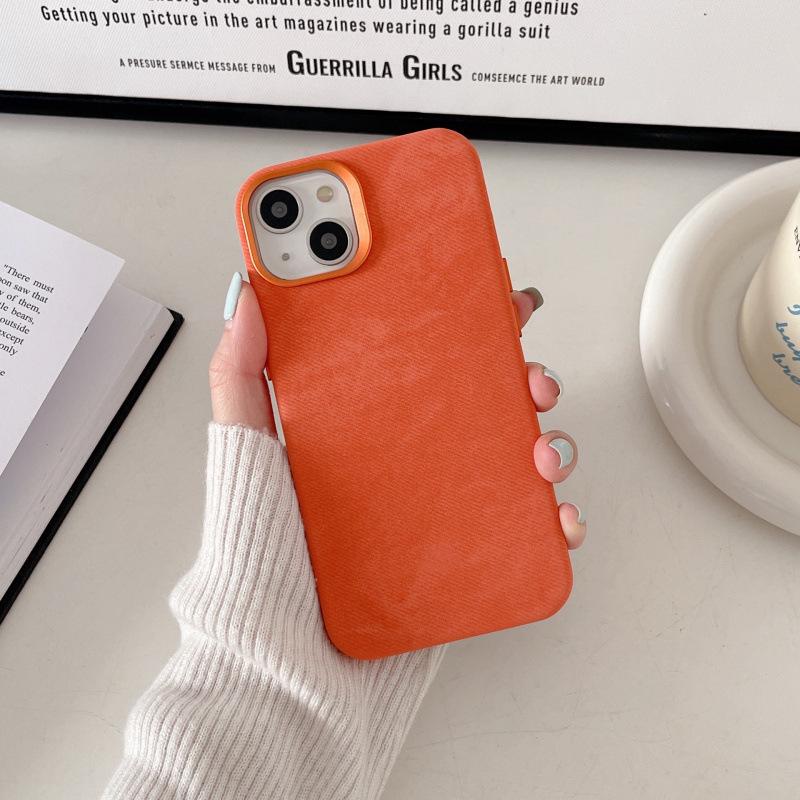 

Apple 17 Pro Max Magnetic Case with Metal Buttons - Solid Color iPhone Protection 16 Pro помаранчевий