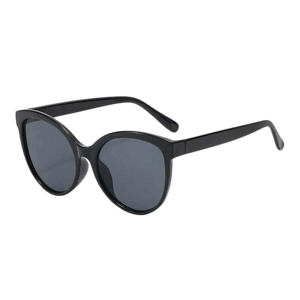 Summer UV400 Protection Women Sunglasses PC Retro Black Shades Casual Shades Eyewear for Women