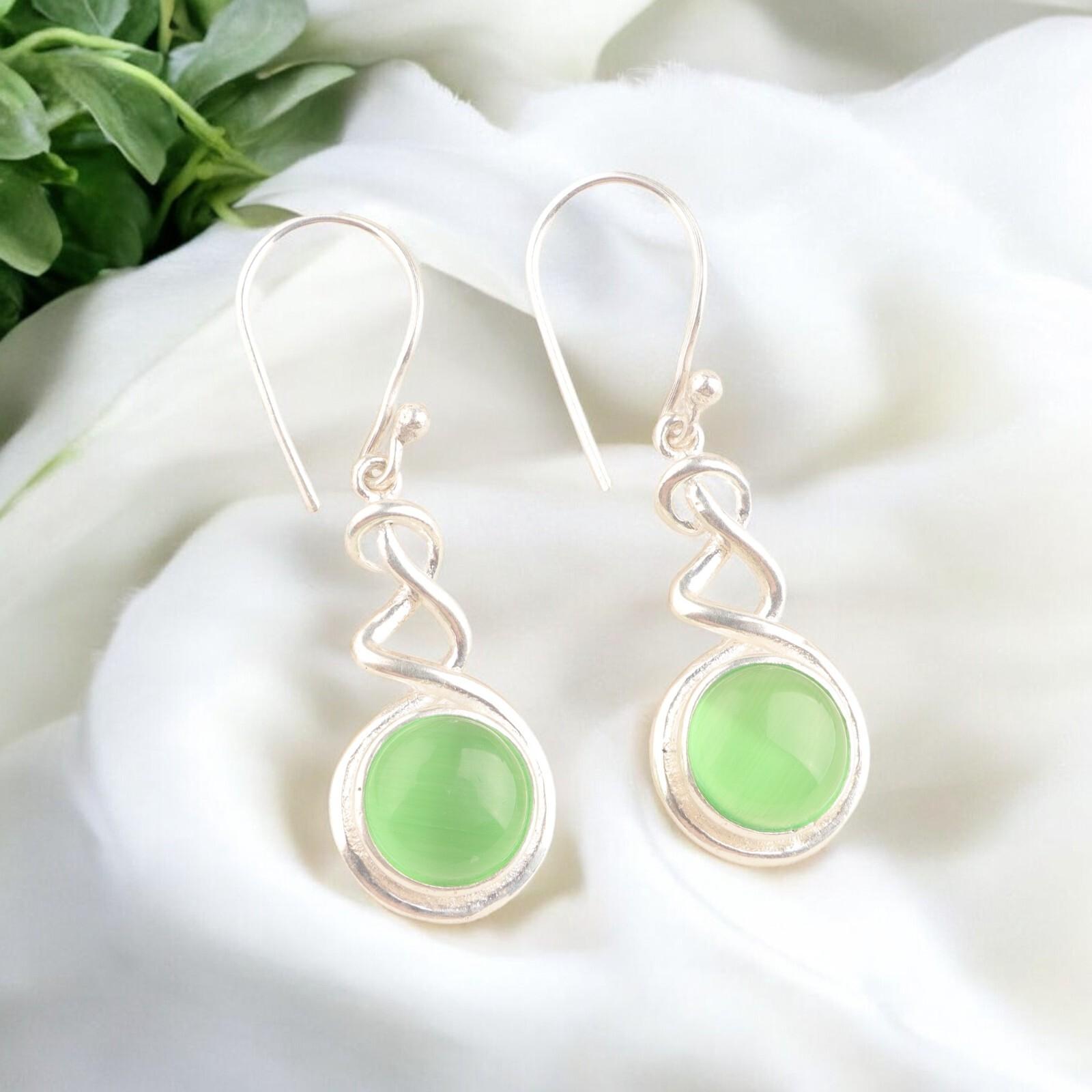 

Зеленый камень Кошачий глаз 925 Проба Стерлинговое серебро Пусеты