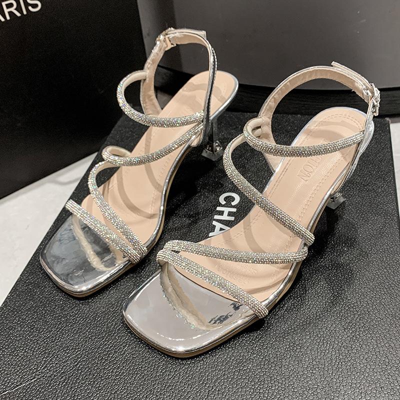 

МОДНЕ ВЗУТТЯ Чоловічі дихаючі спортивні кросівки Спортивне взуття для бігу Відкритий жіночий теніс Тренажер для тренажерного залу 39 срібний