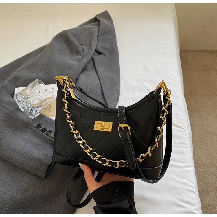 2025 new retro versatile niche chain stray bag simple fashion versatile high sense single shoulder messenger bag tide