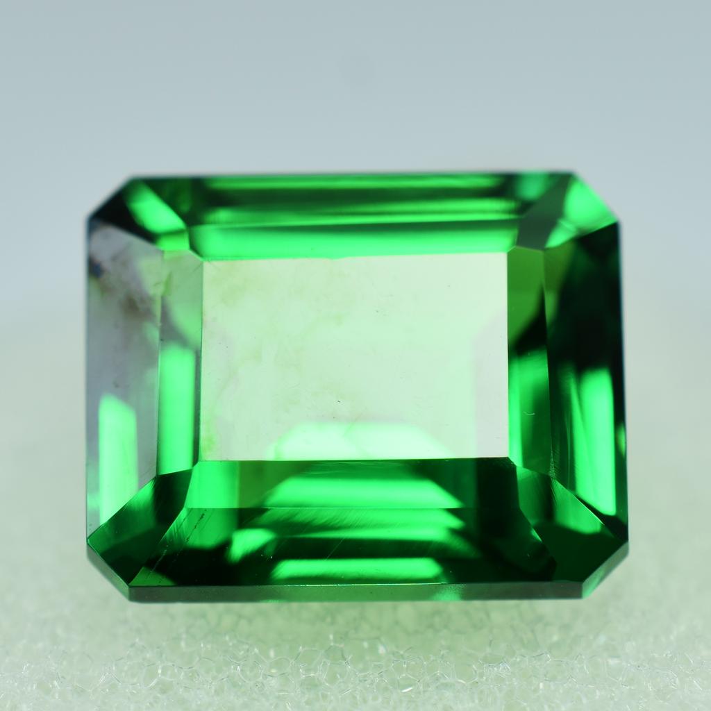 Flawless Ceylon Tsavorite Green Garnet 9 Ct Loose Emerald Excellent Cut Gemstone