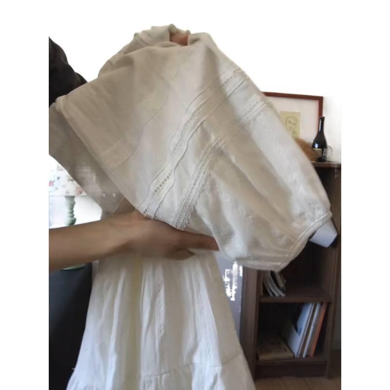Extra large size small French temperament long-sleeved white dress new women's high-end skirt