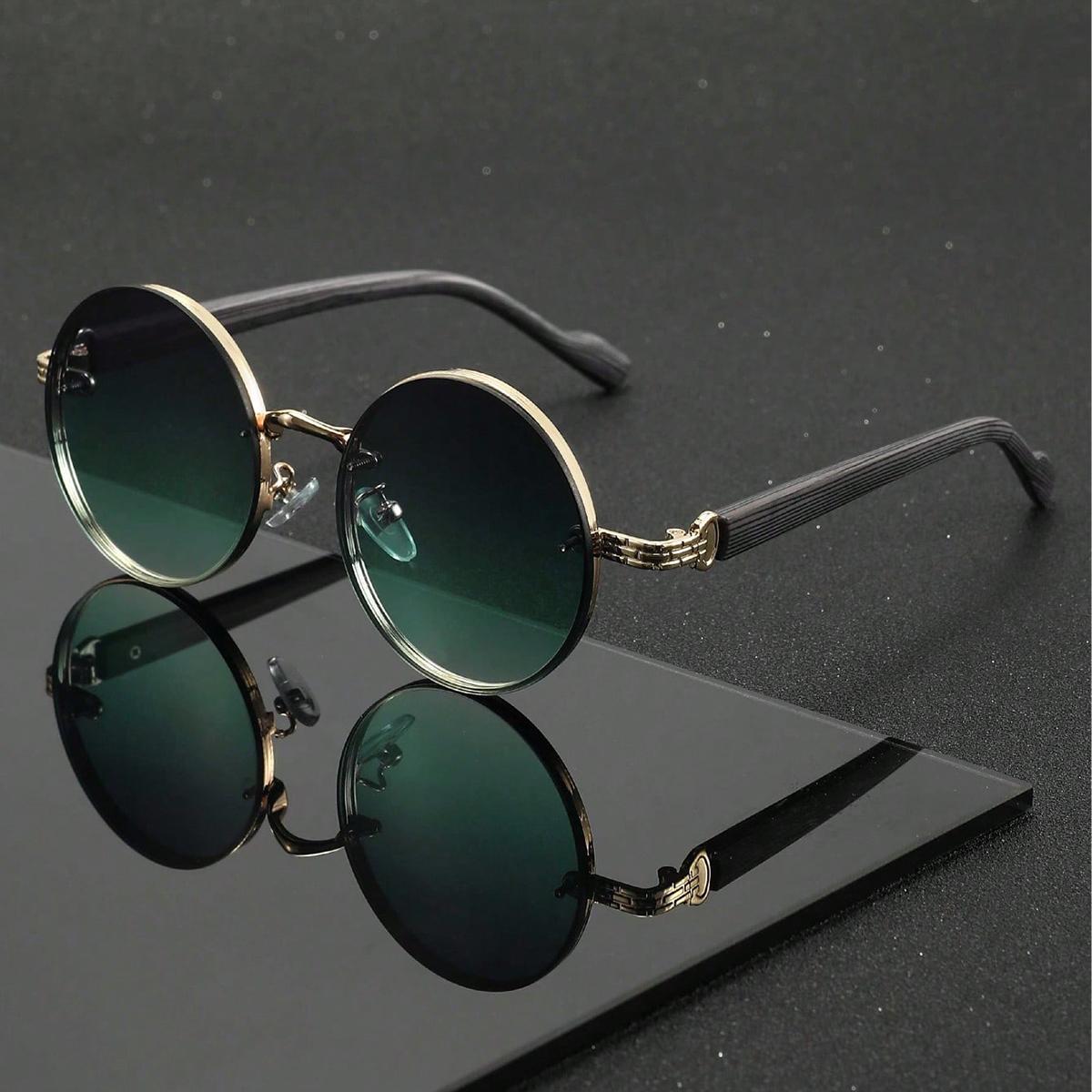 

A pair of round black glasses suitable for both men and women, with a retro punk style, perfect for photography, parties, and daily wear. зелений
